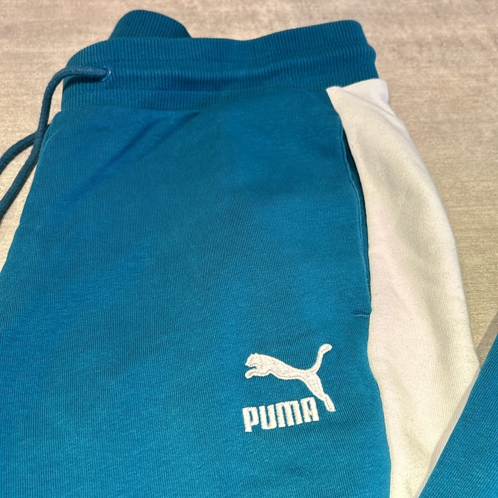 Puma Sweatpants - Picture 2 of 5